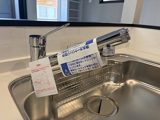 【【オールインワン水栓】】浄水カートリッチ内蔵のオールインワン水栓♪
