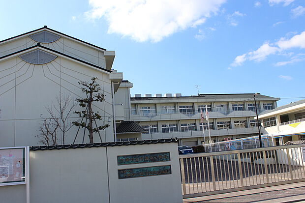 広陵町立広陵東小学校