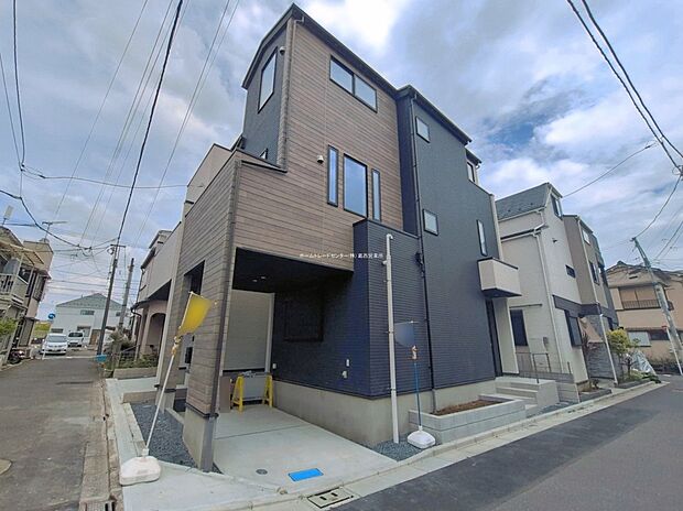 ≪内覧以外にも資金計画やライフプランに寄り添ったご提案をいたします♪≫
道幅の広い角地なので明るく開放感に溢れた好立地です!お車の出し入れもラクラク♪