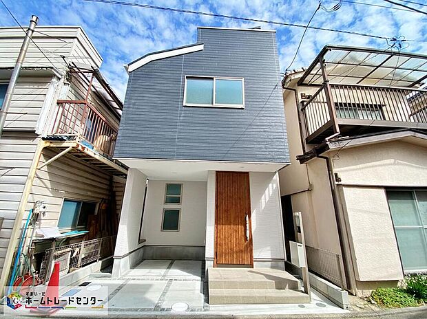 【現地外観写真】≪内覧以外にも資金計画やライフプランに寄り添ったご提案をいたします♪≫
これから徐々に家の骨組みが出来上がっていきます。どんな家が建つのか楽しみですね♪