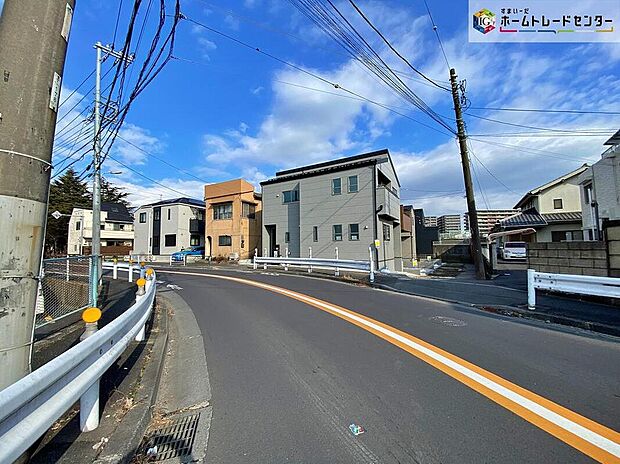 【前面道路含む現地写真】≪内覧以外にも資金計画やライフプランに寄り添ったご提案をいたします♪≫
旧江戸川にほど近く、開放感あふれる立地。休日にお散歩も楽しめます◎