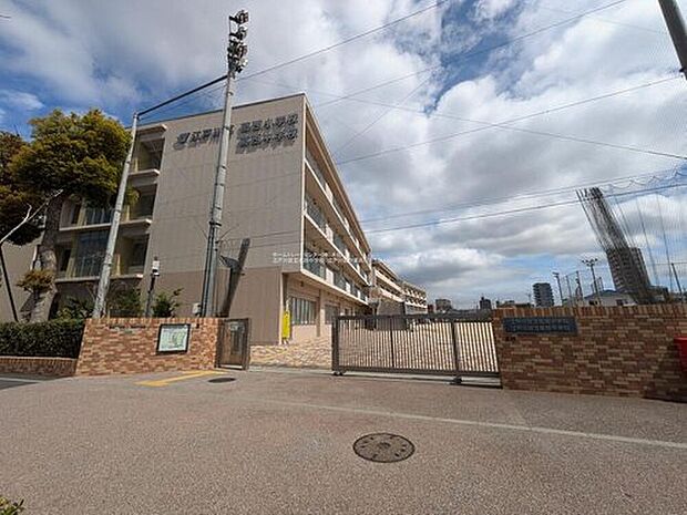 江戸川区立葛西中学校(約550m)