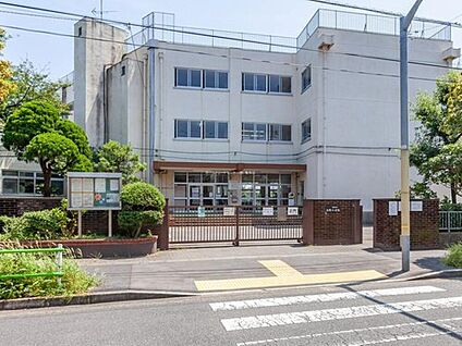 葛飾区立北野小学校 20m(徒歩1分)