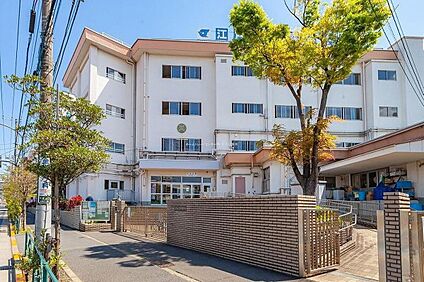 江戸川区立鹿骨中学校 210ｍ(徒歩3分)