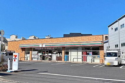 セブンイレブン江戸川上篠崎3丁目店 500ｍ(徒歩7分)