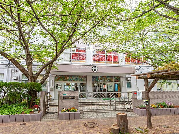江戸川区立鹿骨中学校(約750m)