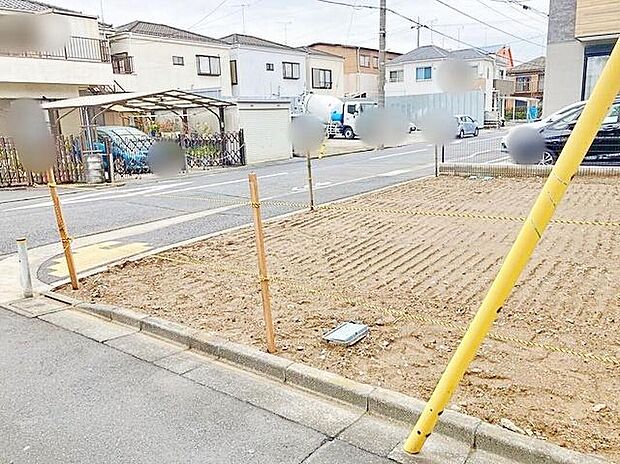【現地外観写真】≪内覧以外にも資金計画やライフプランに寄り添ったご提案をいたします♪≫
スーパーやコンビニ、ドラッグストアが徒歩圏内に揃う暮らしやすい環境です♪