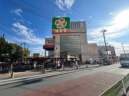 ライフ竹ノ塚店 650m(徒歩9分)