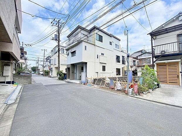 【前面道路含む現地写真】【現地(2026年7月)撮影】
都営新宿線「一之江」駅徒歩14分、「船堀」駅徒歩15分と都心も郊外もアクセス便利!