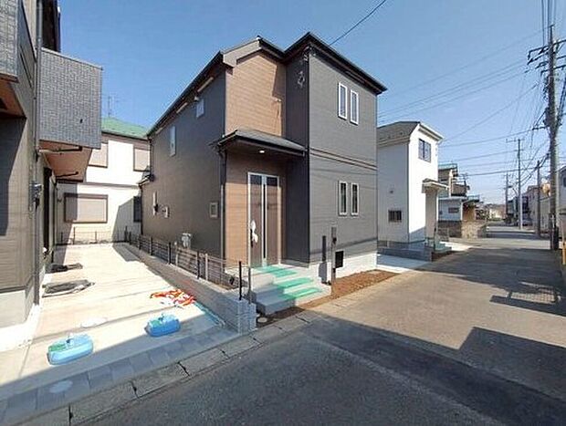 当物件のご案内につきましては、営業スタッフが丁寧に御対応します♪休日、お仕事帰りなど、ご都合に合わせていつでもご案内いたします♪周辺環境と併せて、実際に現地をご確認ください♪