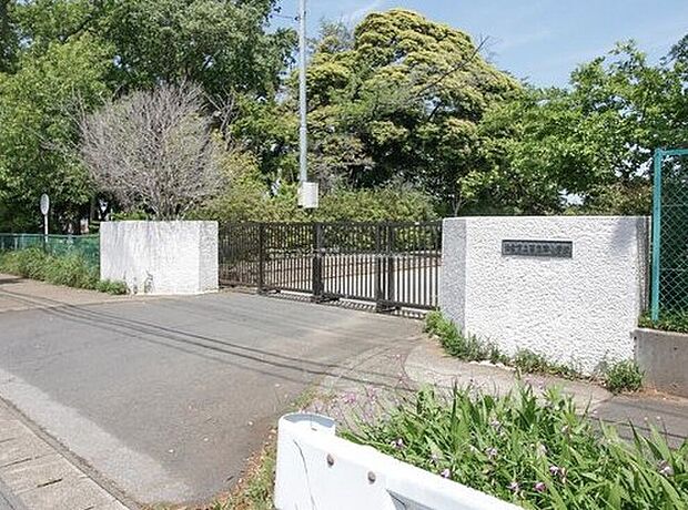 佐倉市立西志津小学校(約130m)