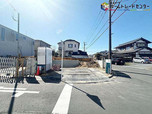 【現地外観写真】◆休日にご家族揃ってご見学はいかがでしょうか♪実際の現地を見てみると図面などではわからない、新たな発見もありますのでまずはお気軽にお問い合わせください♪