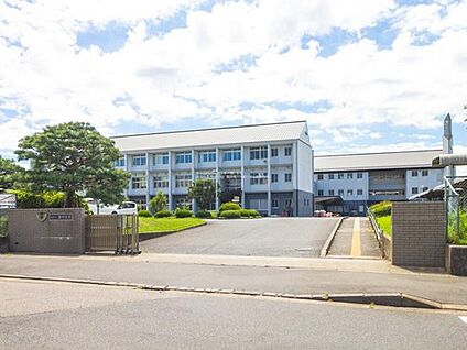 成田市立西中学校 1200m(徒歩15分)