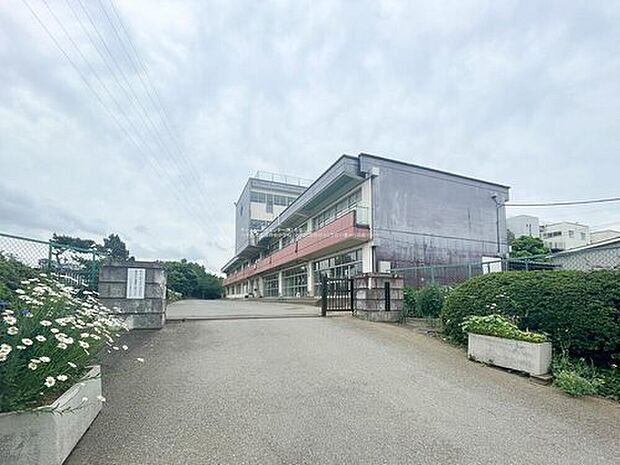 八千代市立勝田台中学校（約1,000m）