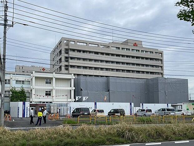 成田赤十字病院（約830m）