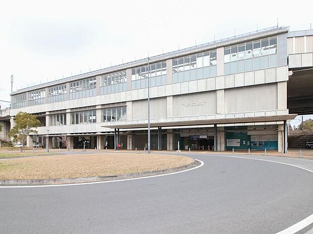 成田スカイアクセス線「成田湯川」駅(約3,000m)