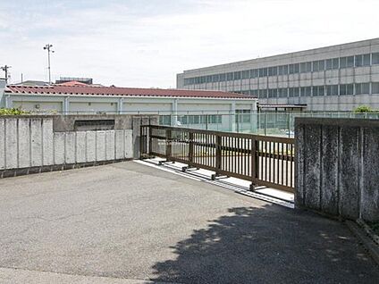 佐倉市立西志津中学校 650m(徒歩9分)