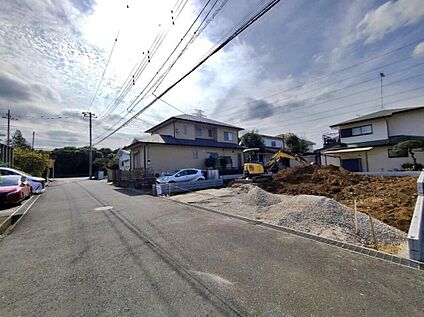 前面道路含む現地写真