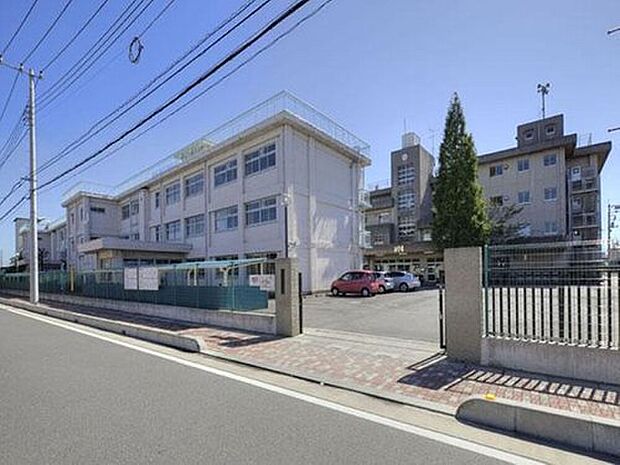 三郷市立北中学校（約2,632m・徒歩33分）