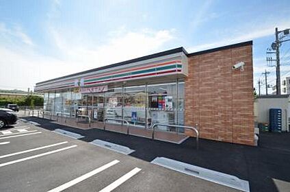  セブンイレブン 三郷鷹野3丁目店 285ｍ(徒歩4分)
