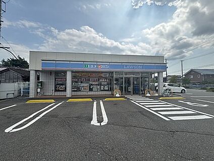 ローソン郡山名倉店 600ｍ(徒歩8分)