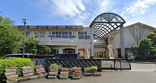 力合中学校(約300m)