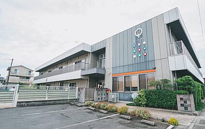 仁愛幼稚園 500m