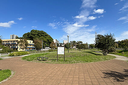 黒砂地下道上広場（現地より徒歩3分） 約240m