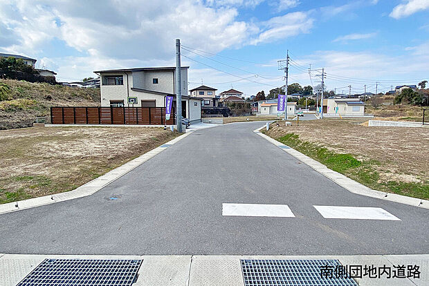 【現地写真】団地内道路です