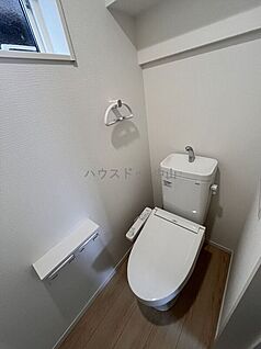 ＼清潔感あふれる洗浄便座付きトイレ／