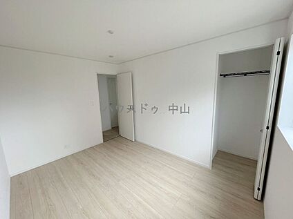 ＼多用途に使える2階洋室／
