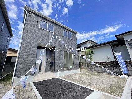 ＼堂々とした佇まいの新築戸建／