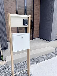 ポスト・モニターつきインターホン