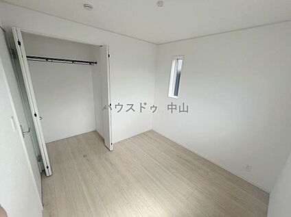  ＼暮らしにフィットする2階洋室／