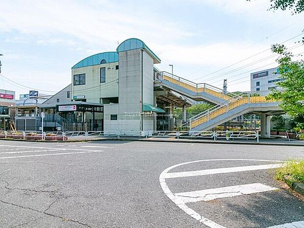 JR八高線「北八王子」駅まで徒歩19分♪
または、JR中央線「日野」駅までバス9分「石川町東」停歩4分♪