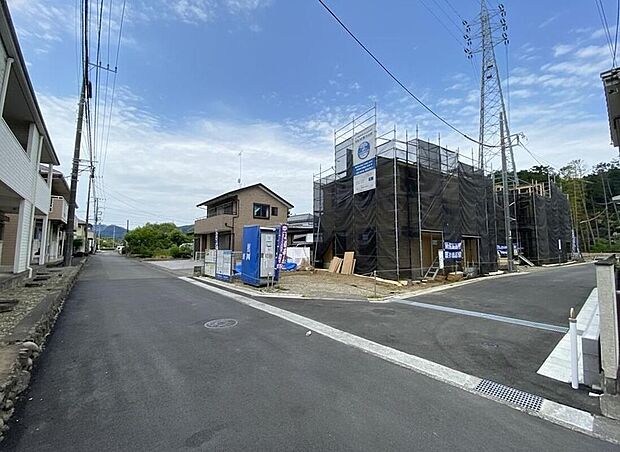 【前面道路含む現地写真】安心を一番に考えて設計と建設の両住宅性能評価書を取得。今から見たい！大歓迎です。お気軽にホームトレードセンターまでお問い合わせください♪