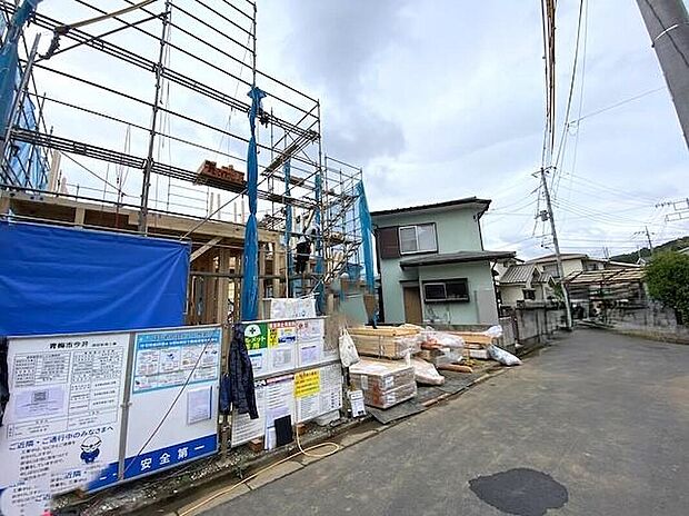住宅ローンに関してもお任せ下さい♪
〇頭金、自己資金無しでも購入できます
〇マイカーローン、カードローンを住宅ローンでおまとめ可
〇家具、家電、引っ越し費用も借入可
〇勤続年数１年未満
