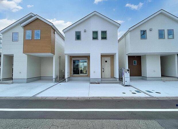 住宅ローンに関してもお任せ下さい♪
〇頭金、自己資金無しでも購入できます
〇マイカーローン、カードローンを住宅ローンでおまとめ可
〇家具、家電、引っ越し費用も借入可
〇勤続年数１年未満可