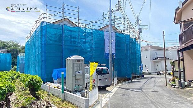 【前面道路含む現地写真】◆飯田グループホールディングス唯一の販売専門会社のホームトレードセンターの社員が直接、当物件をご案内いたします。見学希望、資料請求等、お気軽にお問い合わせくださいませ♪