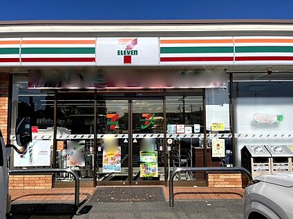 セブンイレブン八王子小宮店 500ｍ(徒歩7分)