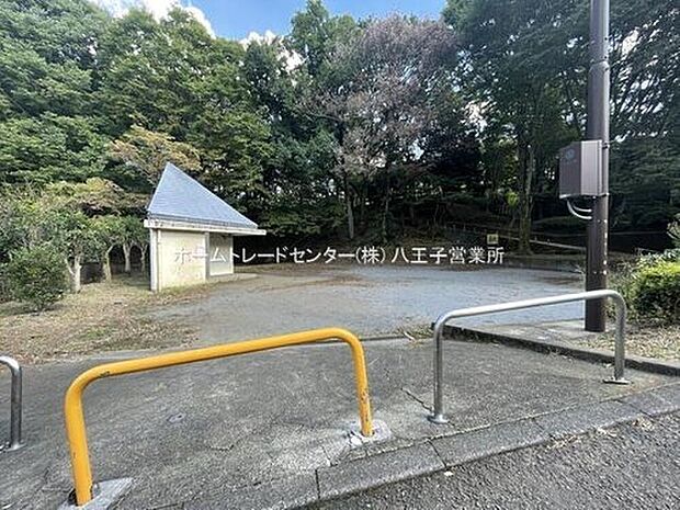 緑町公園（約1,240m）