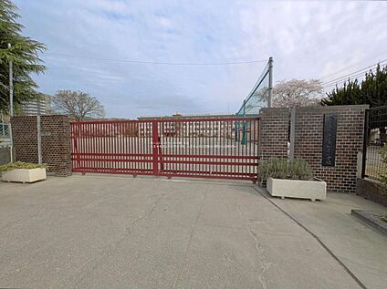 八王子市立上壱分方小学校 450m(徒歩6分)