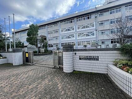 武蔵野市立第四中学校 徒歩1010m