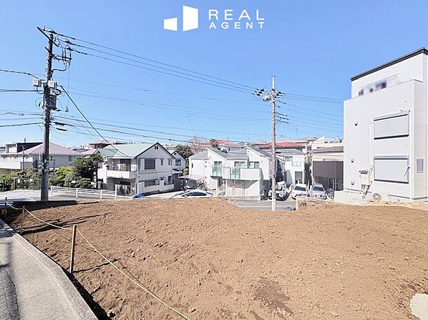 【現地撮影】陽当り良好の現地。南側道路の区画もございます♪居心地の良いお家で新しいライフスタイルを快適にお過ごしいただけるよう、しっかりとサポートさせて頂きます。