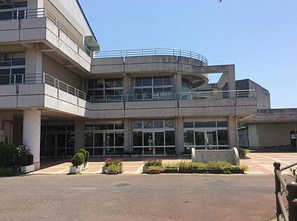 成田市立平成小学校 700ｍ