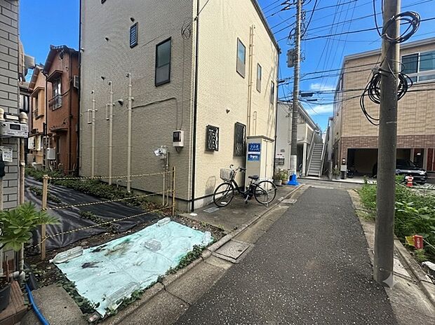 【現地前面道路】現地までのアプローチをしっかりとご説明させて頂きます。お車と徒歩のアプローチをご一緒しますので、なんなりとご質問下さい♪