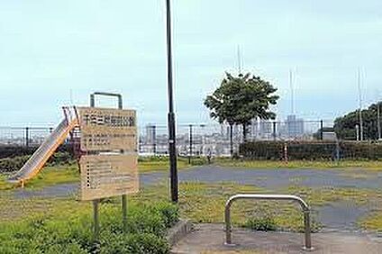 千年三荷座前公園 60ｍ