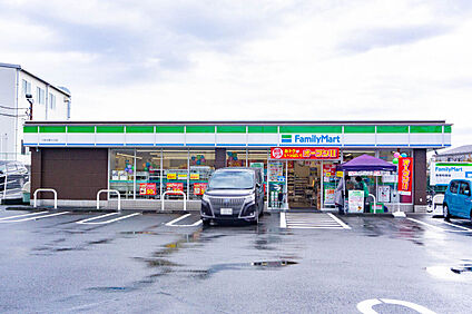 ファミリーマートつきみ野入口店 520m(徒歩7分)