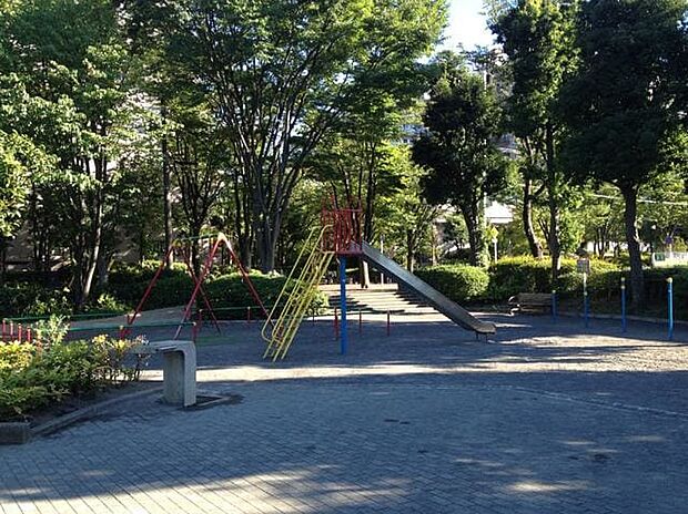 茅ケ崎南かきのき公園（約350m）