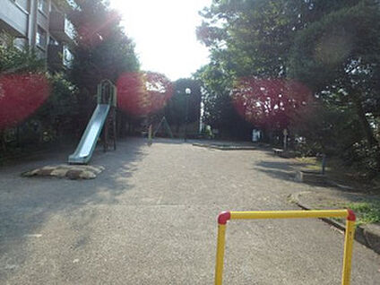 長尾元泉公園 130ｍ(徒歩2分)